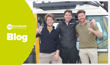 Duijndam Machines drives the first pile for a new company building at Hortiparc Boskoop