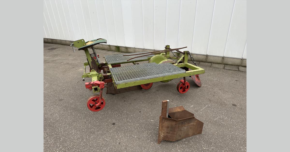 1 row planting machine for trees • Duijndam Machines