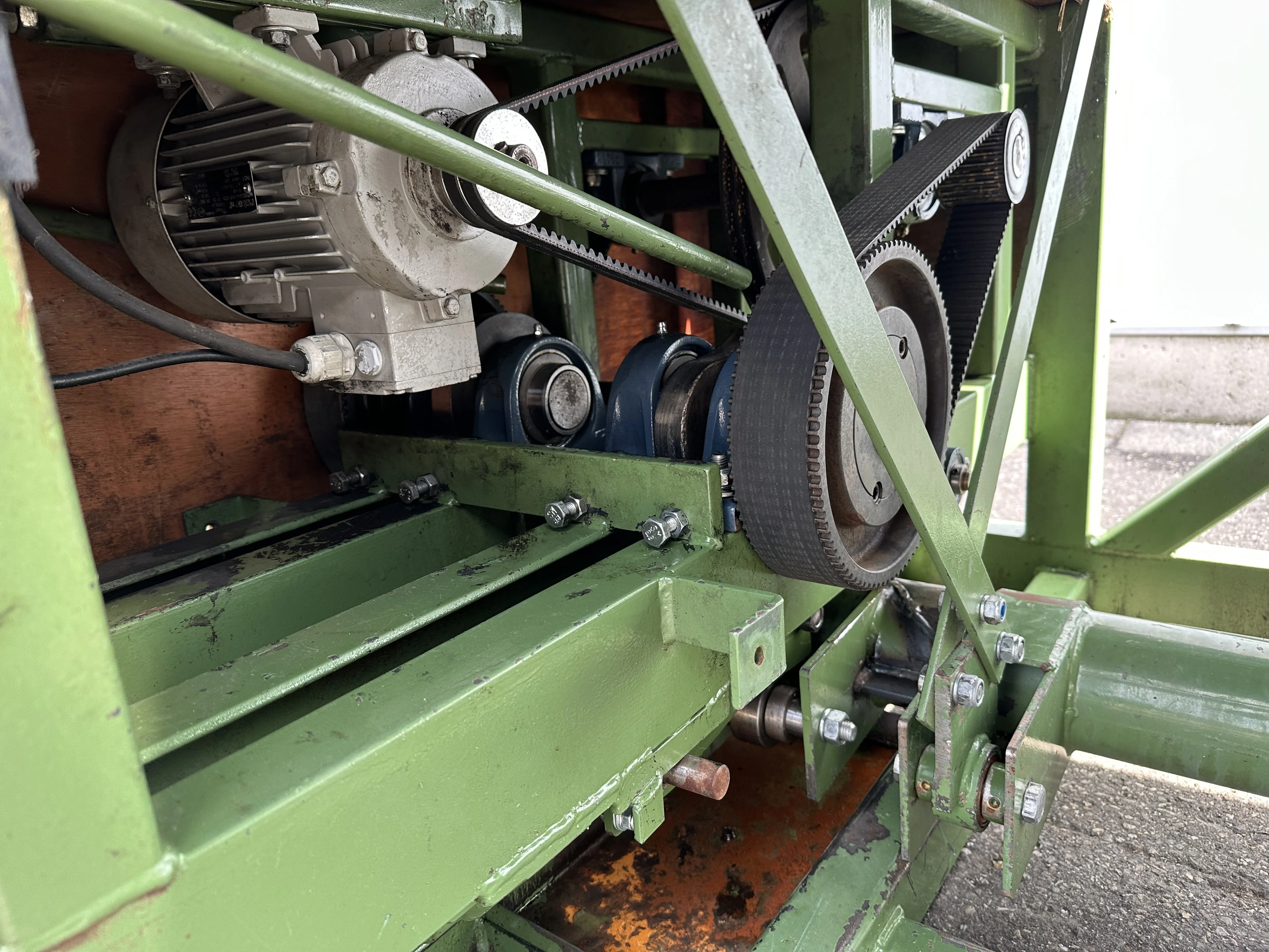 Schouten SMA 100/100 sorting machine for flower bulbs and Brussels ...