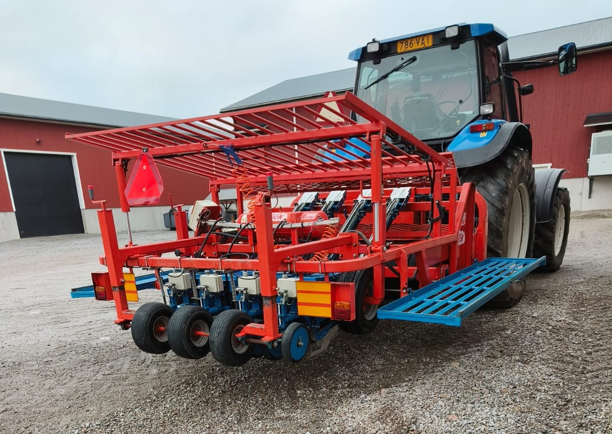 Piantatrice per pacciamatura Hortus / Hortech H2 per blocchi di