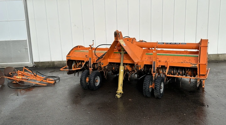 Struik 4RF/310 hill former 4 x 75 cm