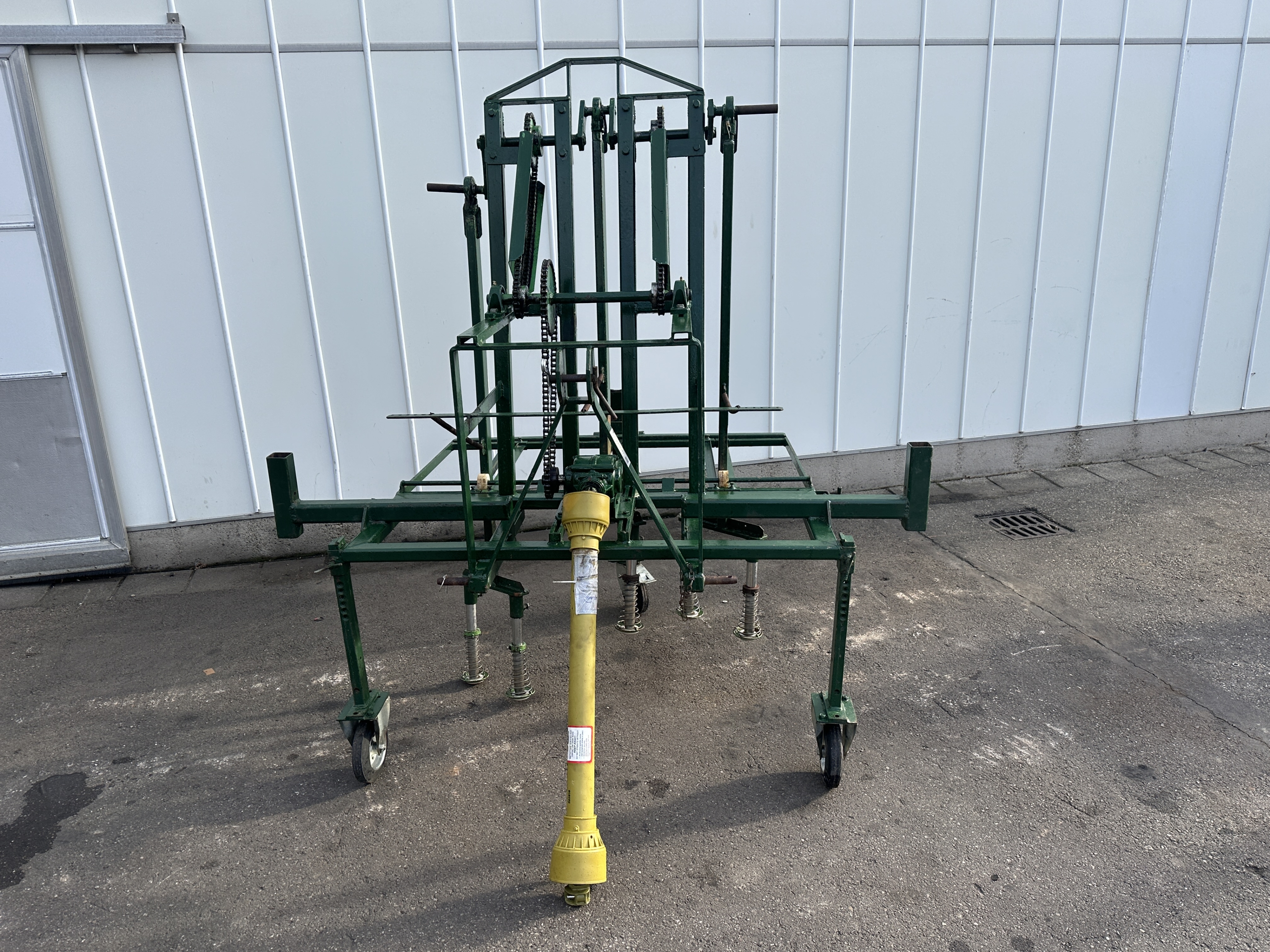Basrijs 3x40/50 ������������� ��� ����-����� 6 �����