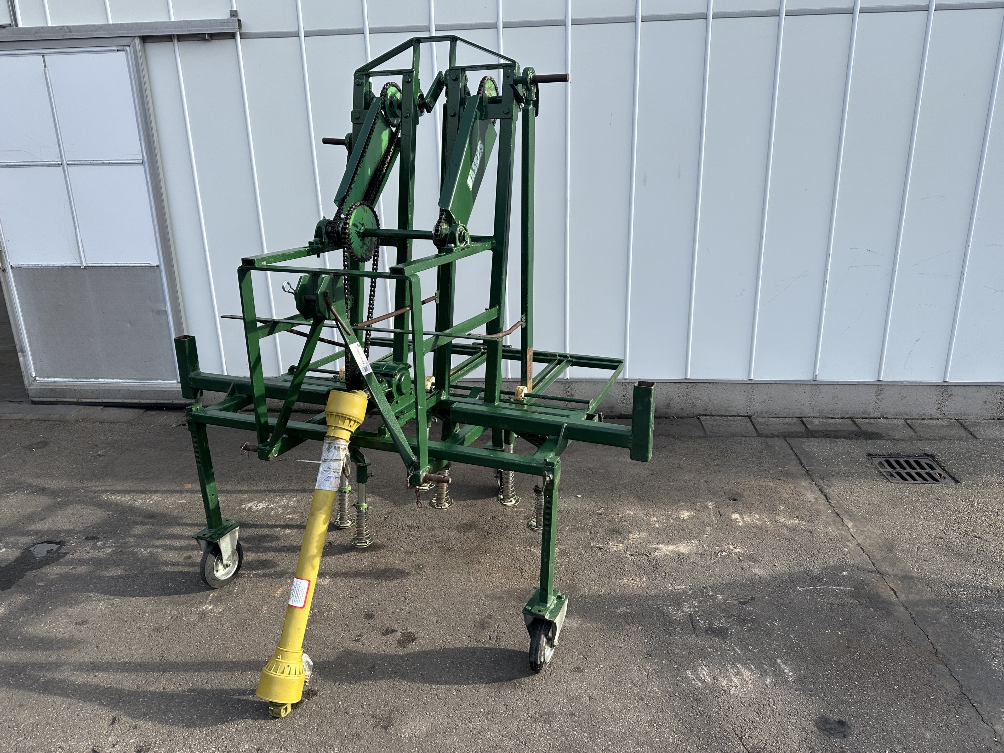 Basrijs 3x40/50 ������������� ��� ����-����� 6 �����