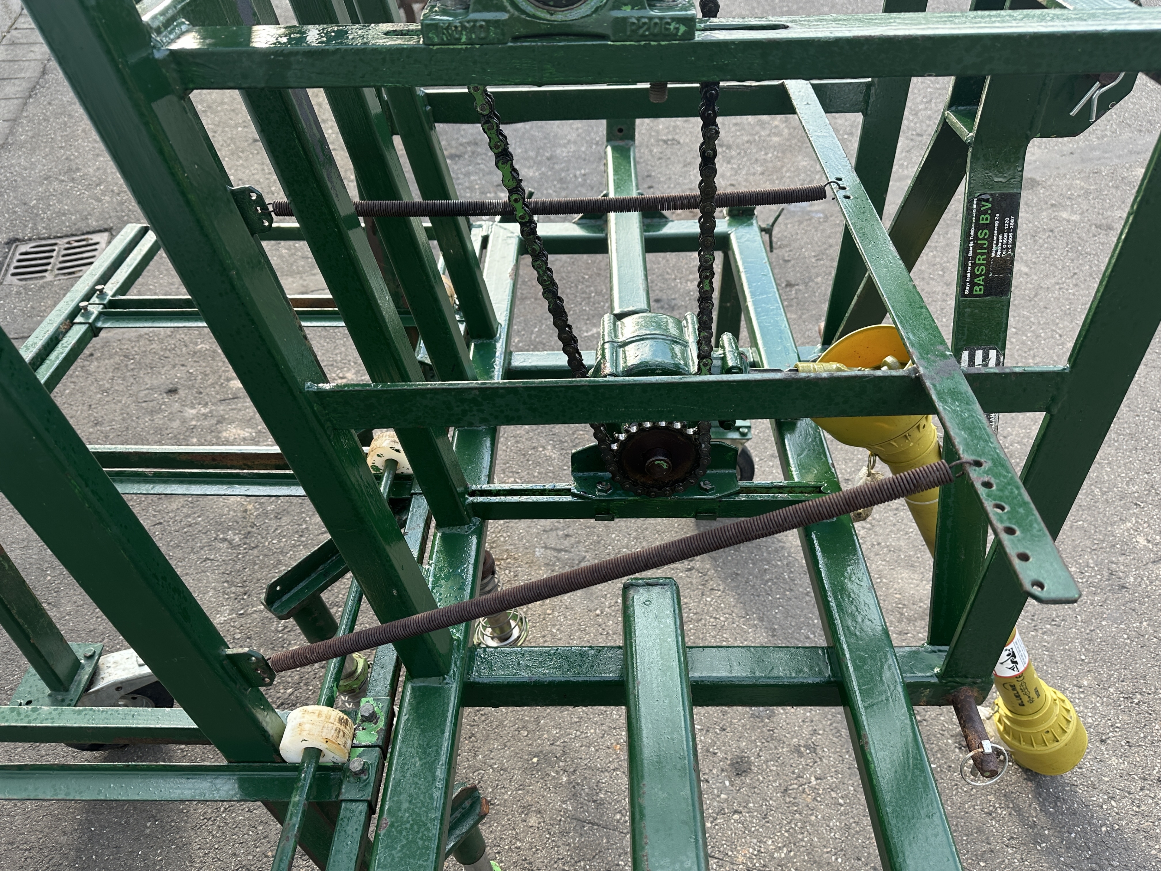 Basrijs 3x40/50 ������������� ��� ����-����� 6 �����