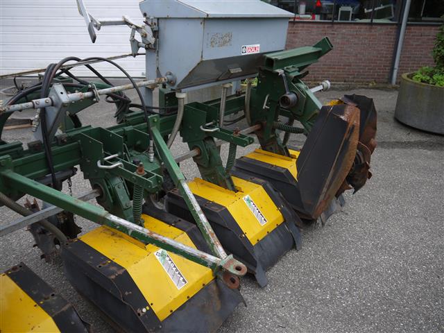 ����������� Badalini Interrow � 6 ������ � 7 ����������