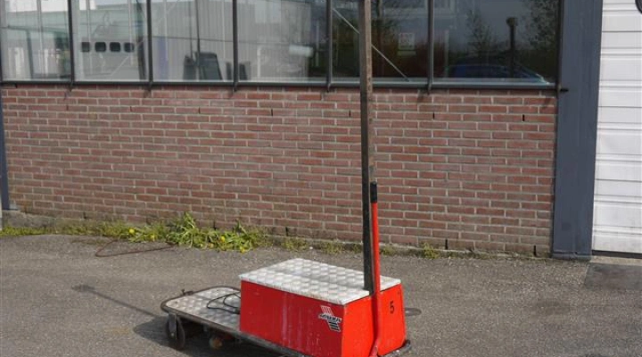 Berg buisrailwagen rood (3)