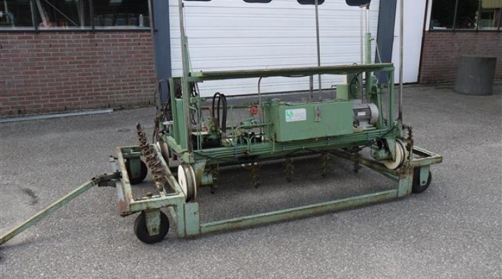 Berg-lily-bulb-planting-machine (4)