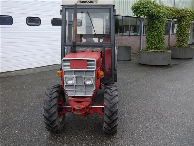 Трактор Bergmeister с кабиной около 40 л.с. 4wd