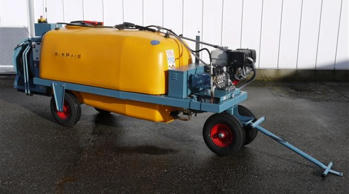 Empas hogedrukspuitwagen 2010 (5)