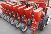 Gaspardo zaaimachine voor bonen (5)
