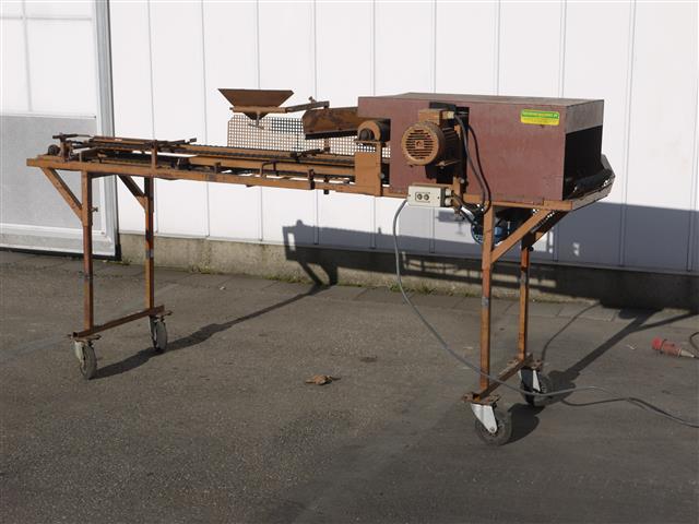 Javo trayfiller