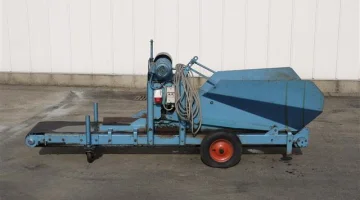 Visser Dewa soilblocking machine