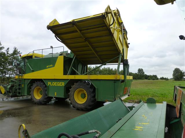 Самоходный сборщик фасоли Ploeger BP 2000