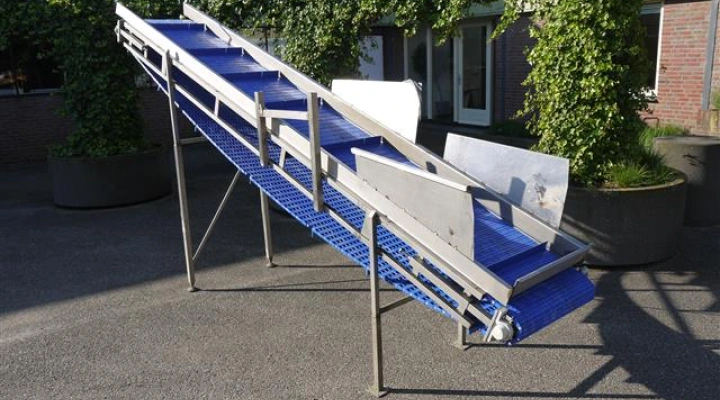 RVS schakelband elevator (2)