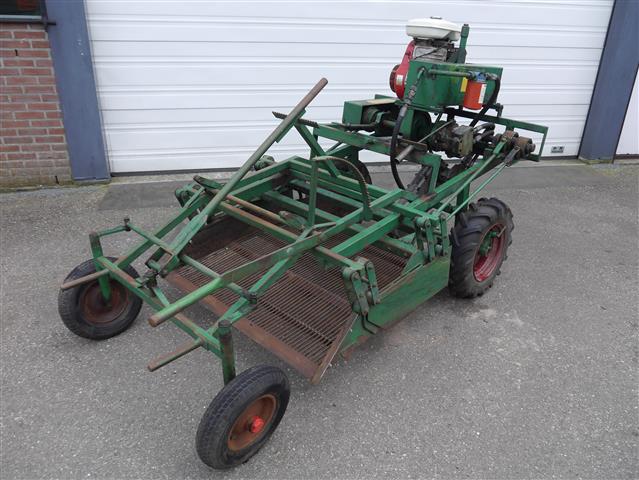 Самоходный подъемник Rap Rijnbeek R110.