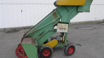 Slootweg auto creusement chargeur pour le terre