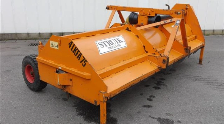 Struik leaf topper for potatoes (2)