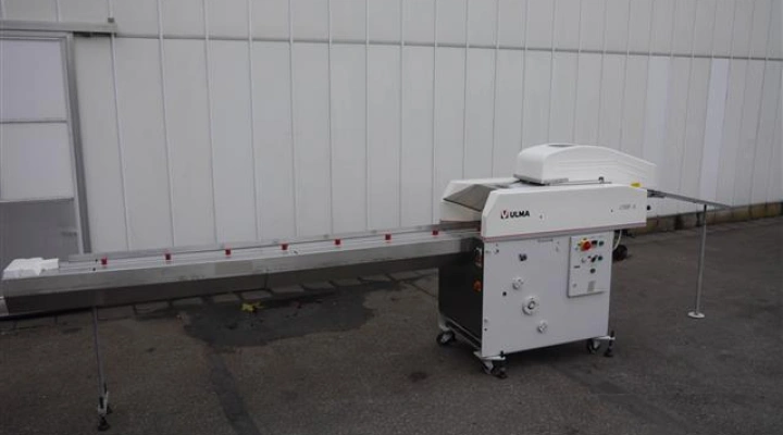 Ulma Chick a stretchfolieverpakker (2)