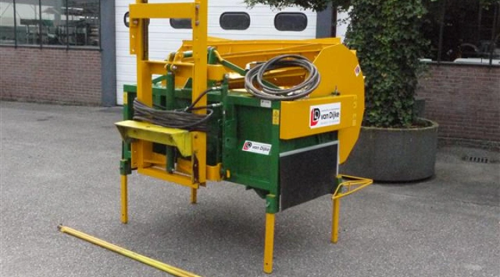 Van-Dijke-flower-bulb-head-cutting-machine (2)