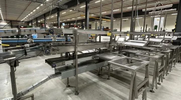 ACB combi Förderband 860 cm mit 12 Arbeitstischen