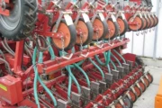 Accord Kverneland sowing machine image 4