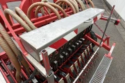 Accord Miniair super pneumatic sowing machine 12 rows
