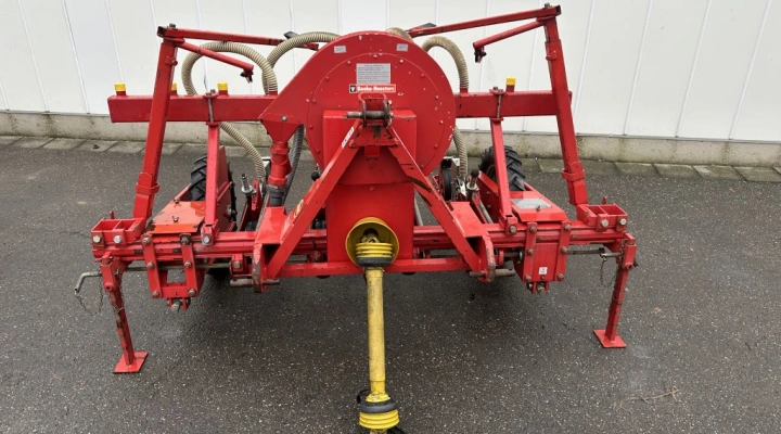 Accord Miniair Super pneumatic sowing machine 4 rows