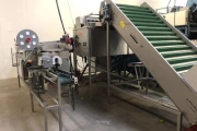 Affeldt 112 CW weighing machine and two AVN 442 baggers with kwik lock for fruit