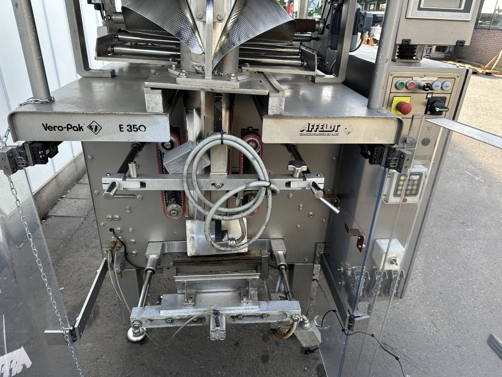 Affeldt E350 DZ ������������ ����������� ������� VFFS ��� �������������� ������������ ������
