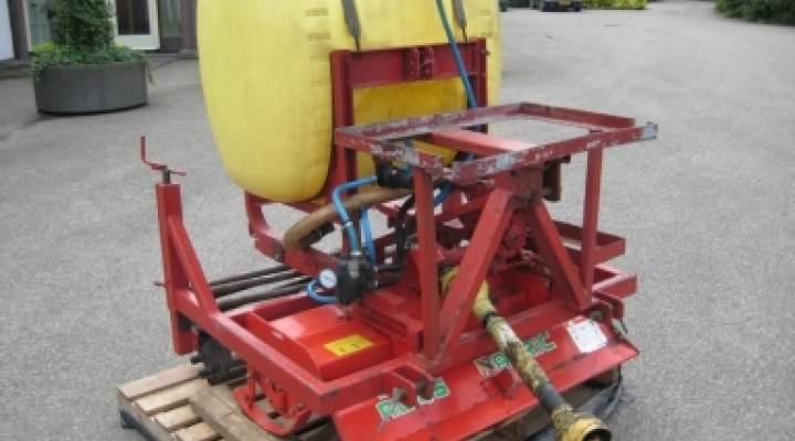 Agric rotocultivator with tank and pump image 1