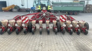Agricola PK3013B sembradora neumáticas
