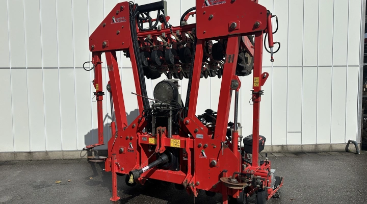 Agricola SN130 pneumatic sowing machine 15 rows for onions