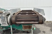 Allround destoner with discharge conveyor