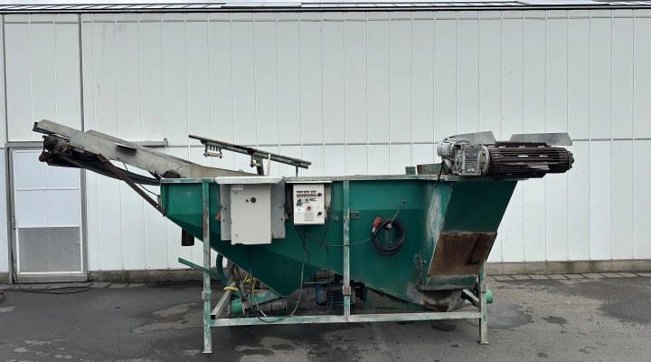 Allround destoner with discharge conveyor