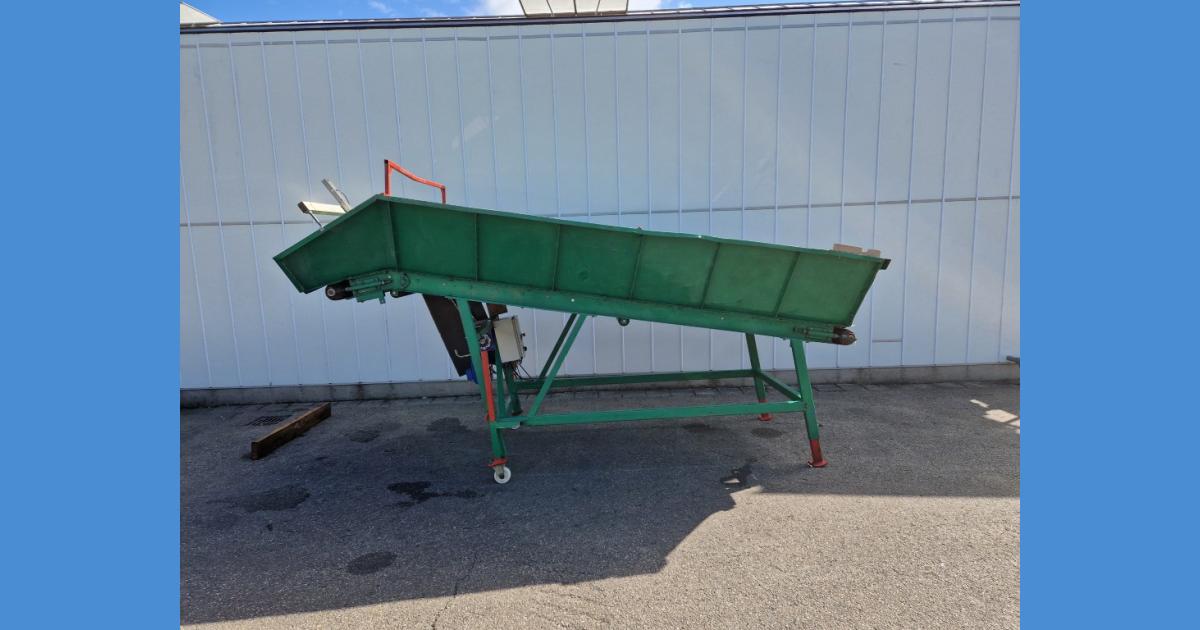 Allround dosing hopper 420 x 118 cm • Duijndam Machines