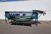 Allround roller sorting machine with brush and feeding conveyor