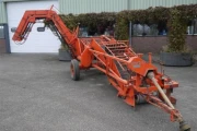 Amac D onion loader / onion lifter image 1