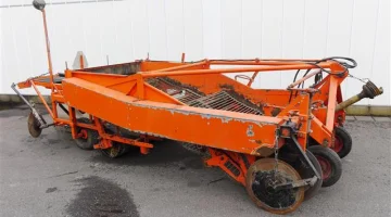 ​Amac Erntemaschine für Zwiebel 150 cm Spurbreite