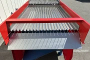 Asa-Lift BS-100 with feed bunker and transverse discharge conveyor