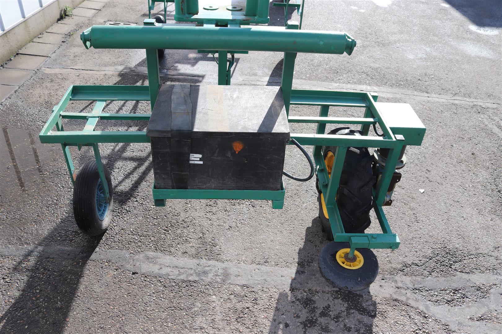 Electric harvester for asparagus • Duijndam Machines