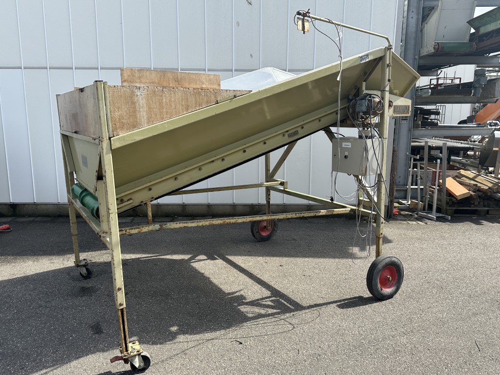 AVH - Antha Van Hienen ���������� ������ 300 � 100 ��