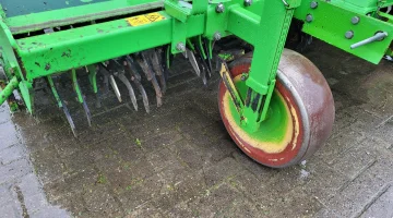 AVR RSF 2000 4X75 ruggenfrees 4 x 75 cm, met RVS aanaardkappen