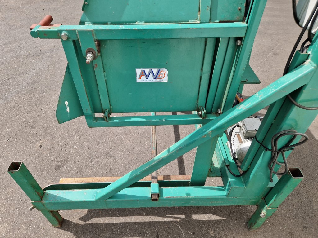 �������������� ������ AWB ��� ������ ������� �� 120 ��