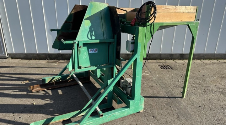 AWB kistenkantelaar met stortpit