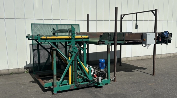 AWB box tipper with dosing conveyor 300 x 195 cm