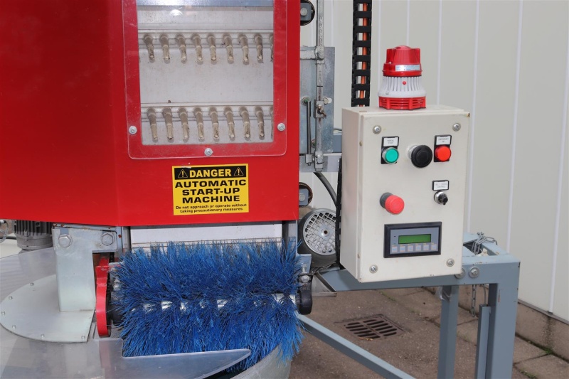 Aweta dry bin filler for fruit • Duijndam Machines