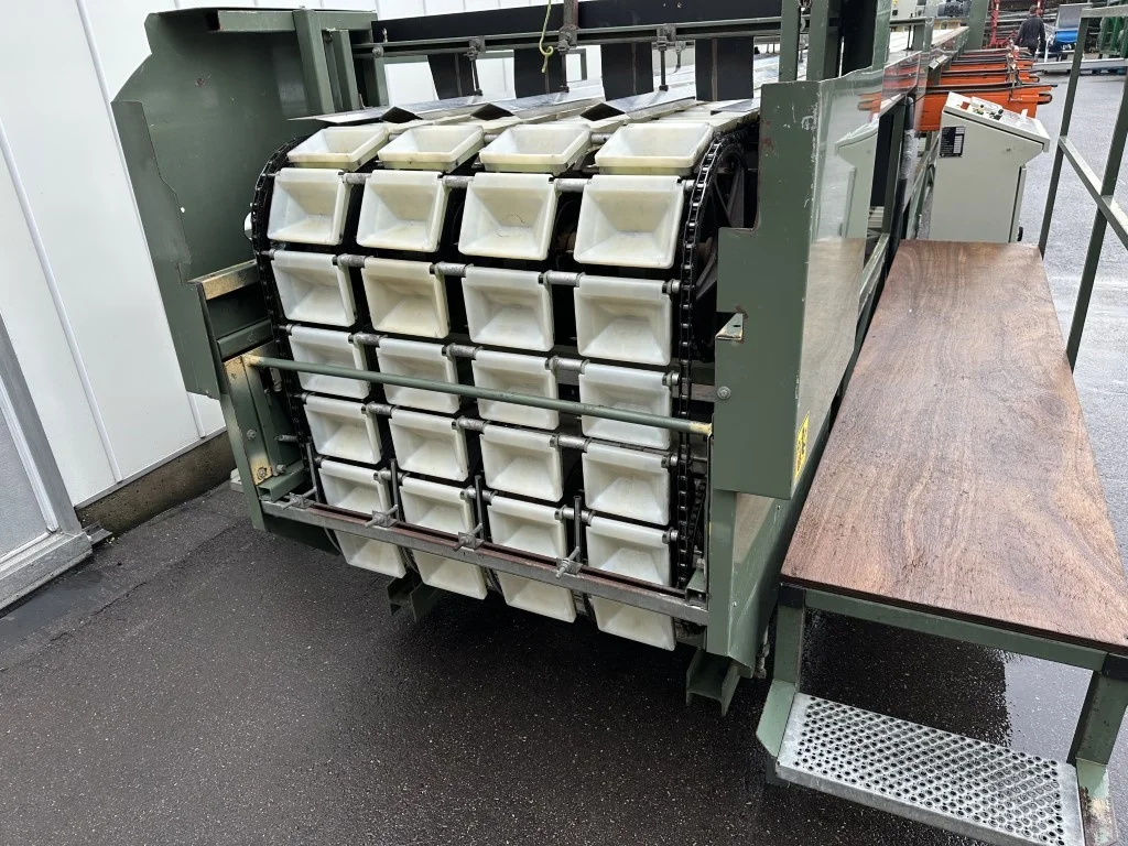 Aweta - Compas weight grader for bulbs, onions or (sweet) potatoes ...