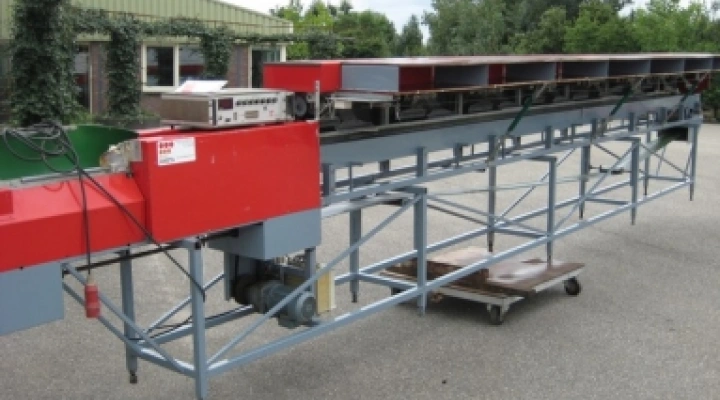 Aweta E-8 cucumber sorting machine image 1