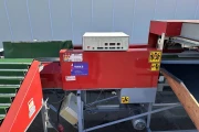 Aweta E8 cucumber sorting machine with box lift and roller conveyor
