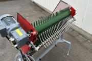Aweta elevator incline conveyor with fingers